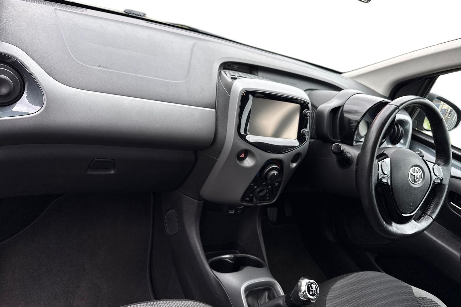 Used Toyota AYGO 2019 for sale - 77557391: Photo 8