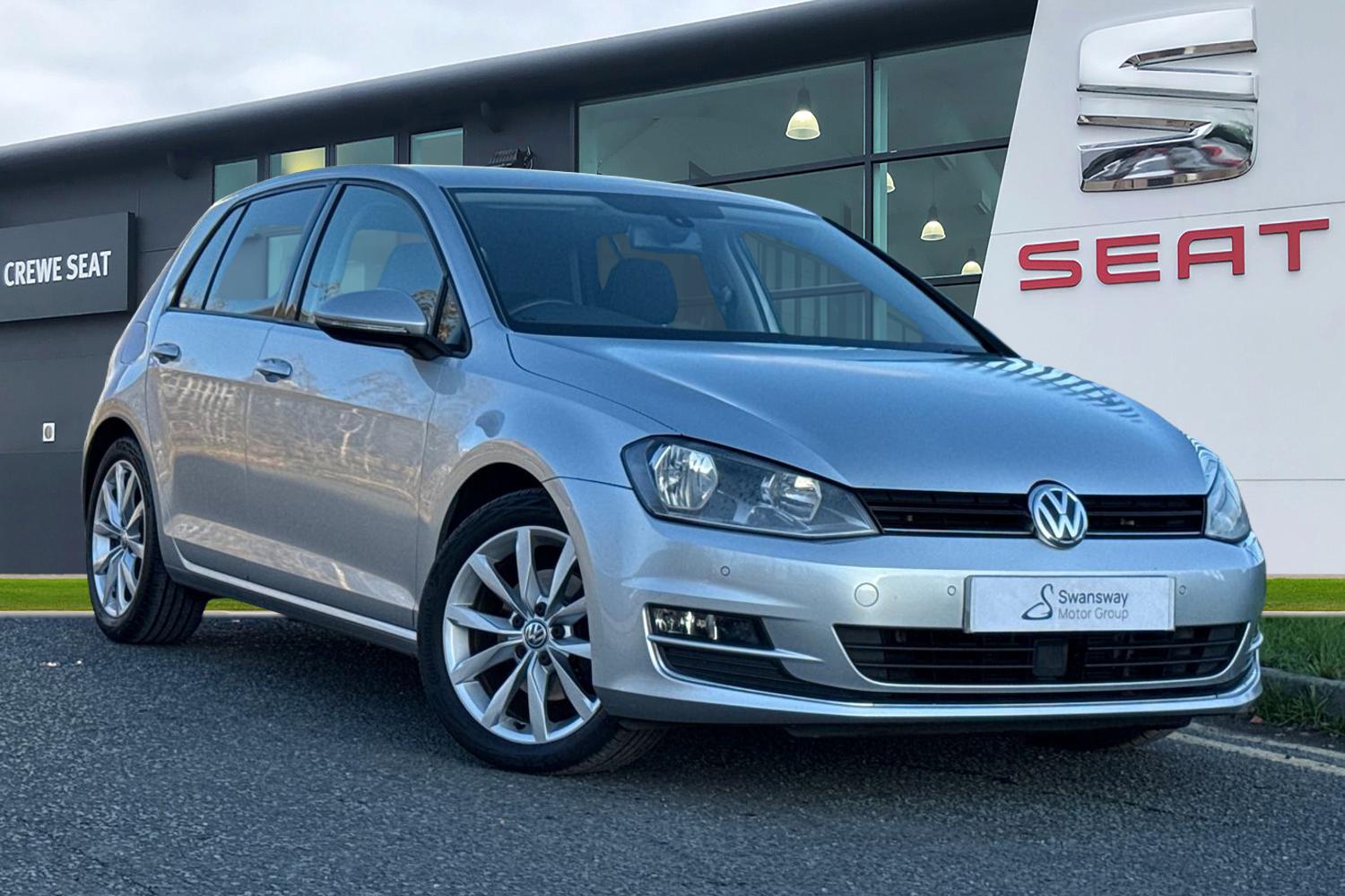 Used Volkswagen Golf 2015 for sale - 76654324: Photo 1