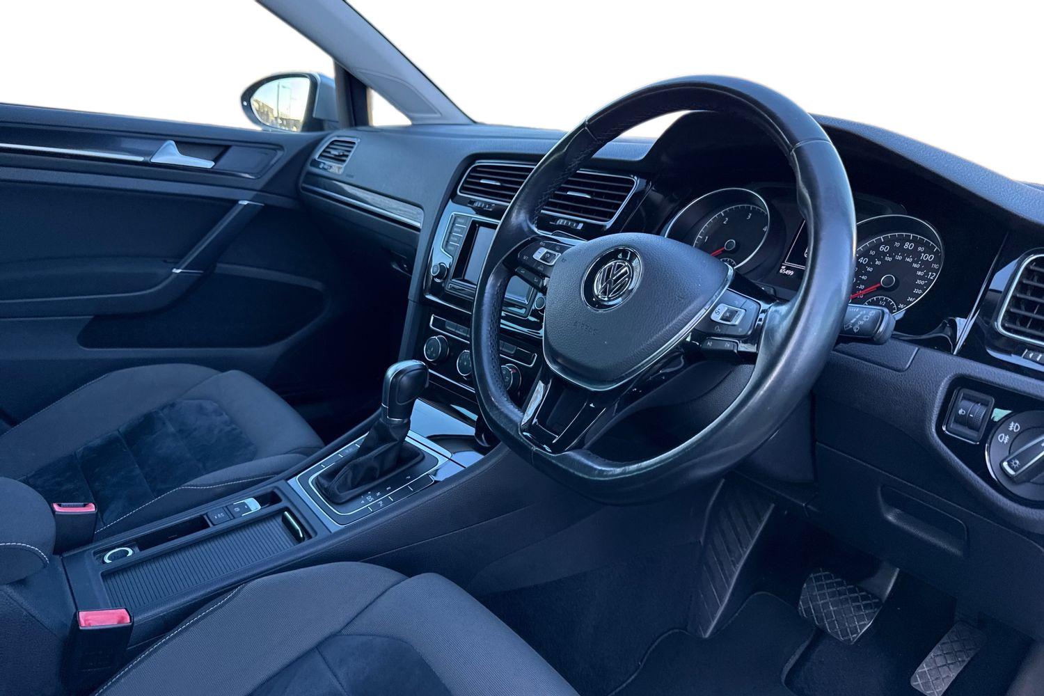 Used Volkswagen Golf 2015 for sale - 76654324: Photo 13