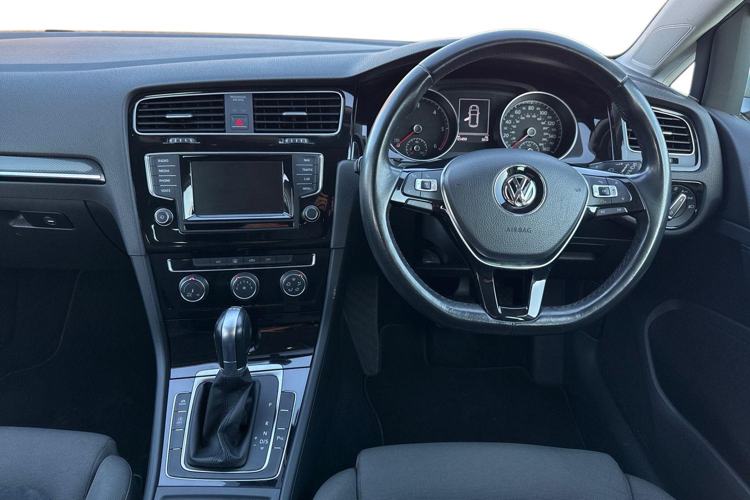 Used Volkswagen Golf 2015 for sale - 76654324: Photo 17