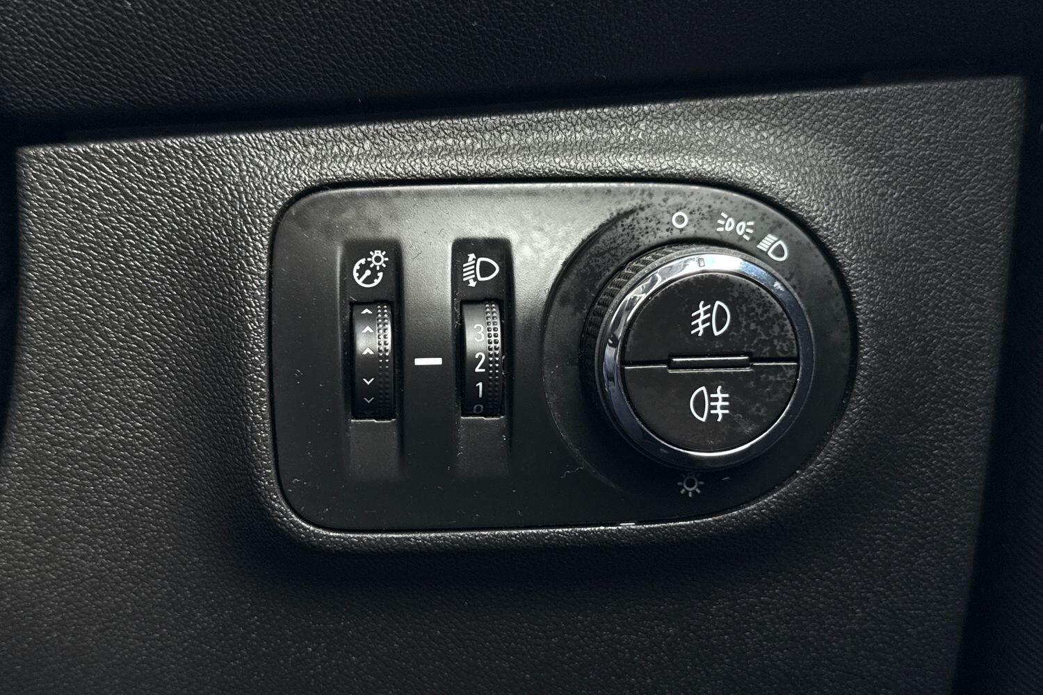 Used Vauxhall Corsa 2016 for sale - 77557422: Photo 35