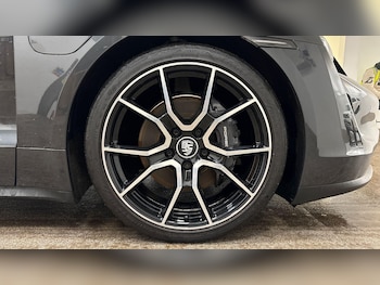 Used Porsche Taycan 2023 for sale - 77520273: Photo