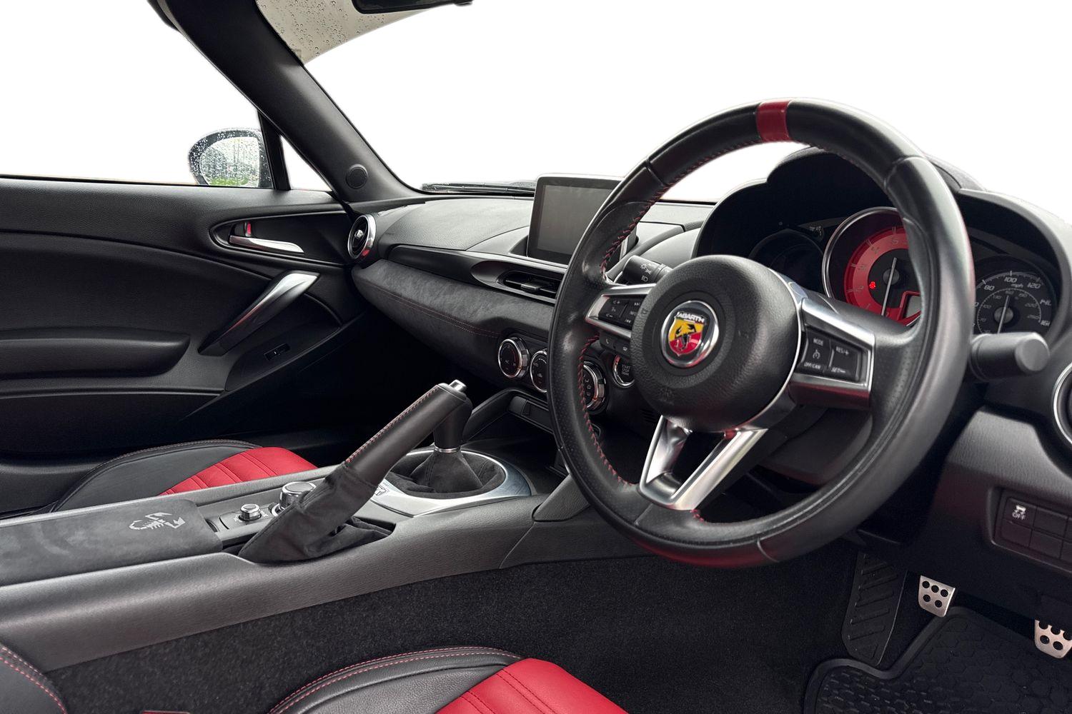 Used Abarth 124 Spider 2018 for sale - 76985239: Photo 14
