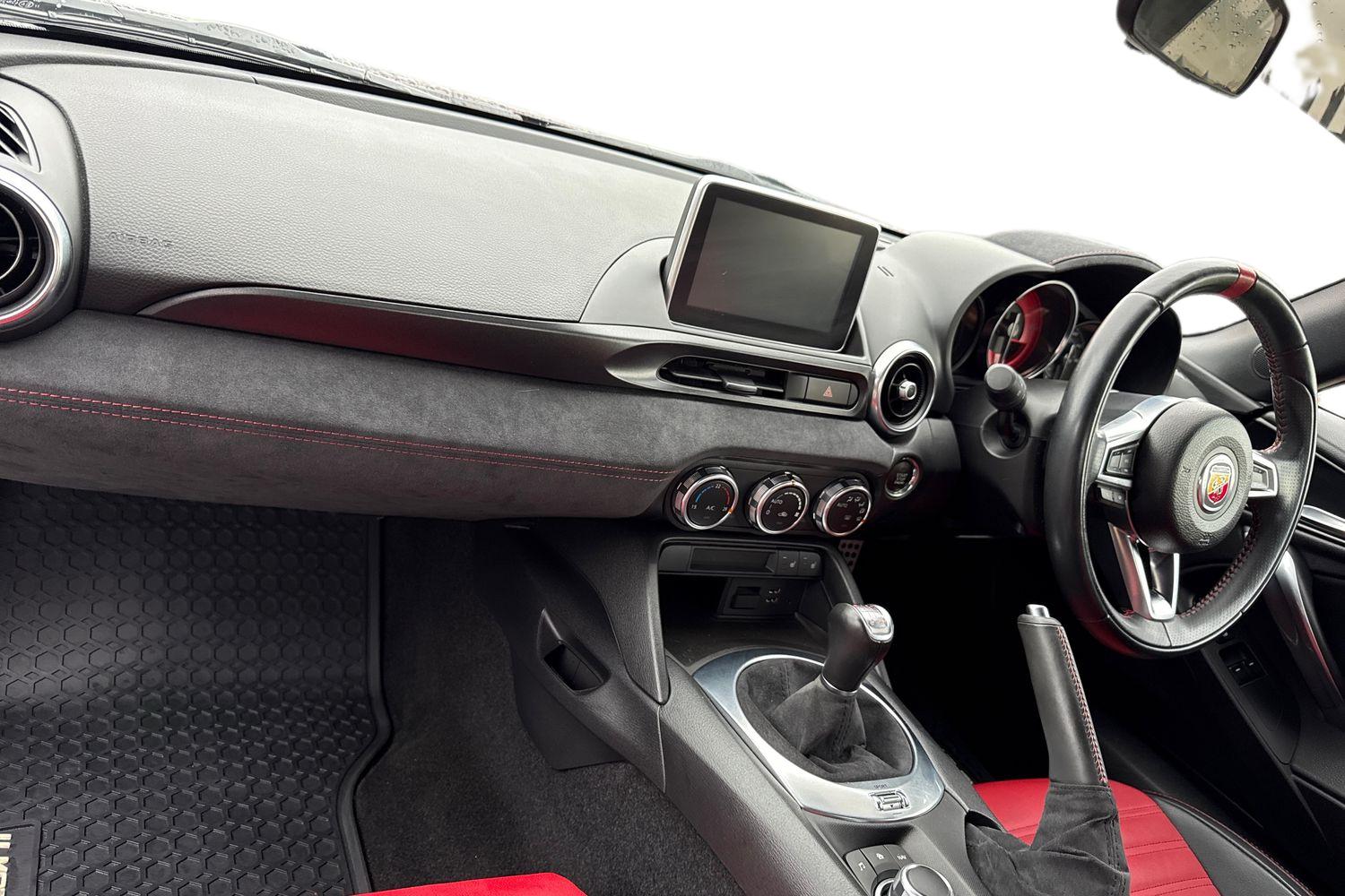 Used Abarth 124 Spider 2018 for sale - 76985239: Photo 15