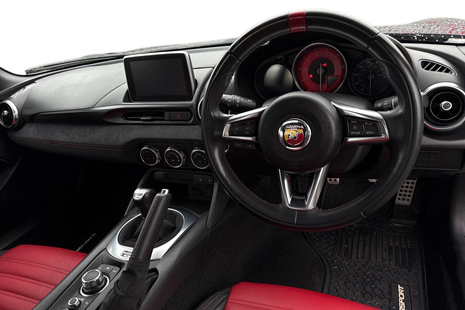 Used Abarth 124 Spider 2018 for sale - 76985239: Photo 18