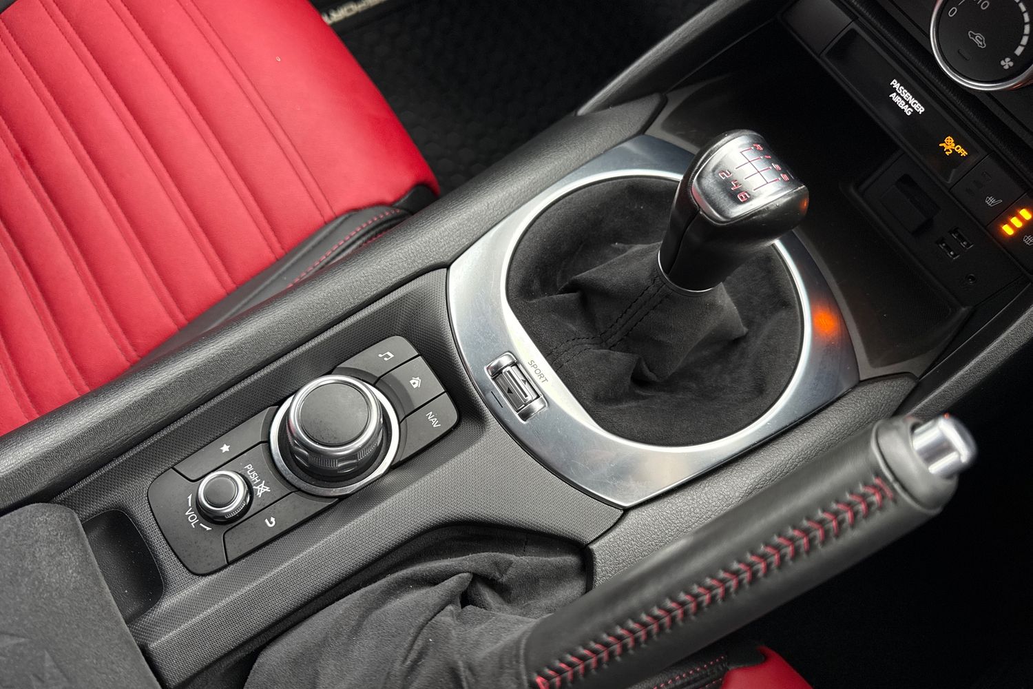 Used Abarth 124 Spider 2018 for sale - 76985239: Photo 23