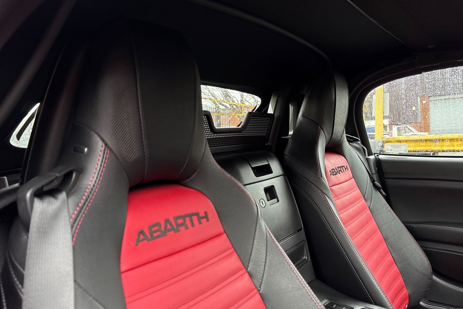 Used Abarth 124 Spider 2018 for sale - 76985239: Photo 24