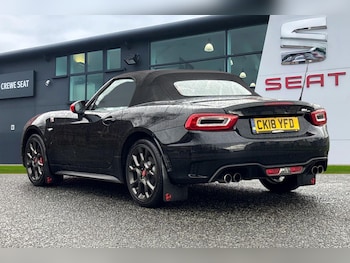 Used Abarth 124 Spider 2018 for sale - 76985239: Photo