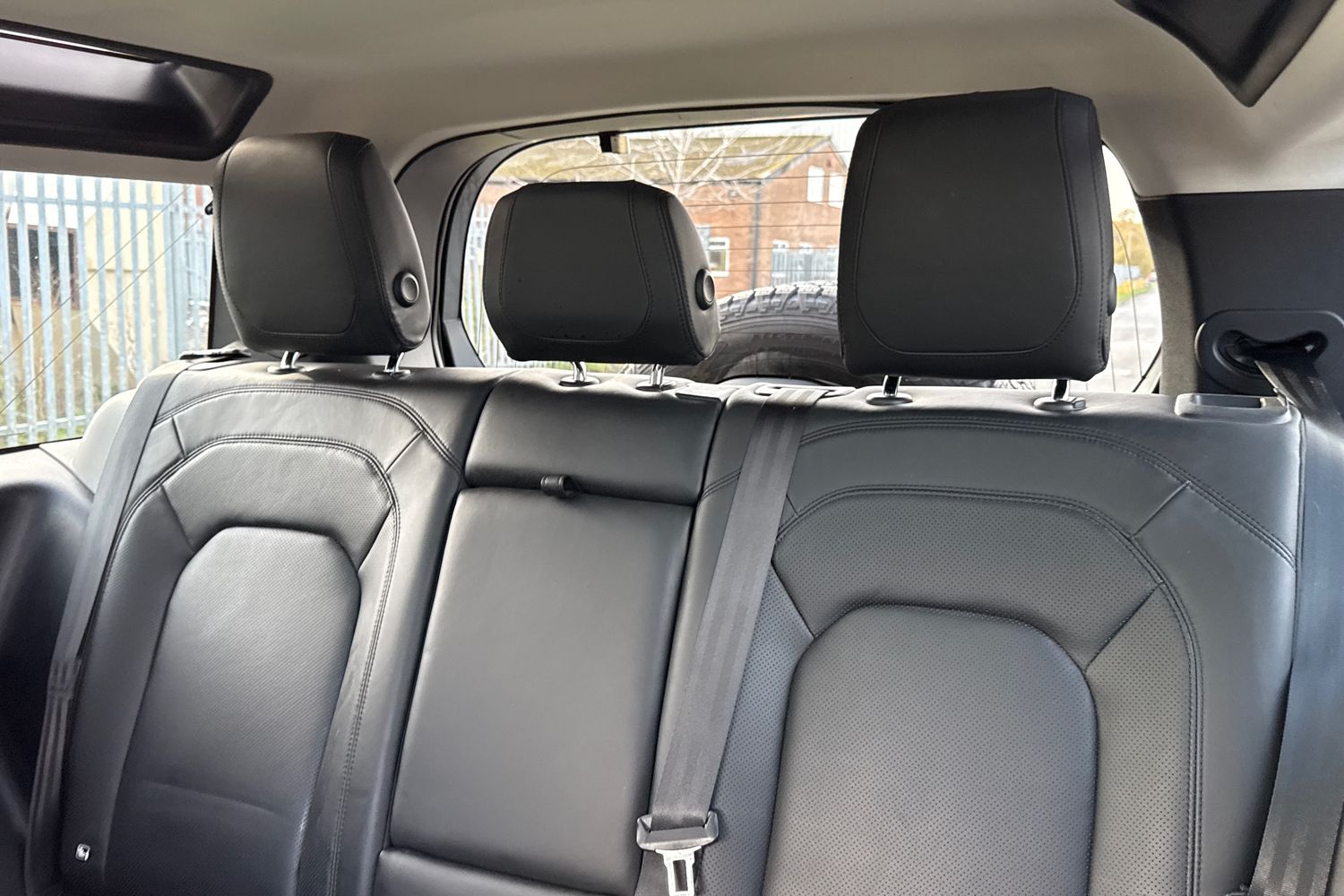 Used Land Rover Defender 90 2022 for sale - 76629971: Photo 14