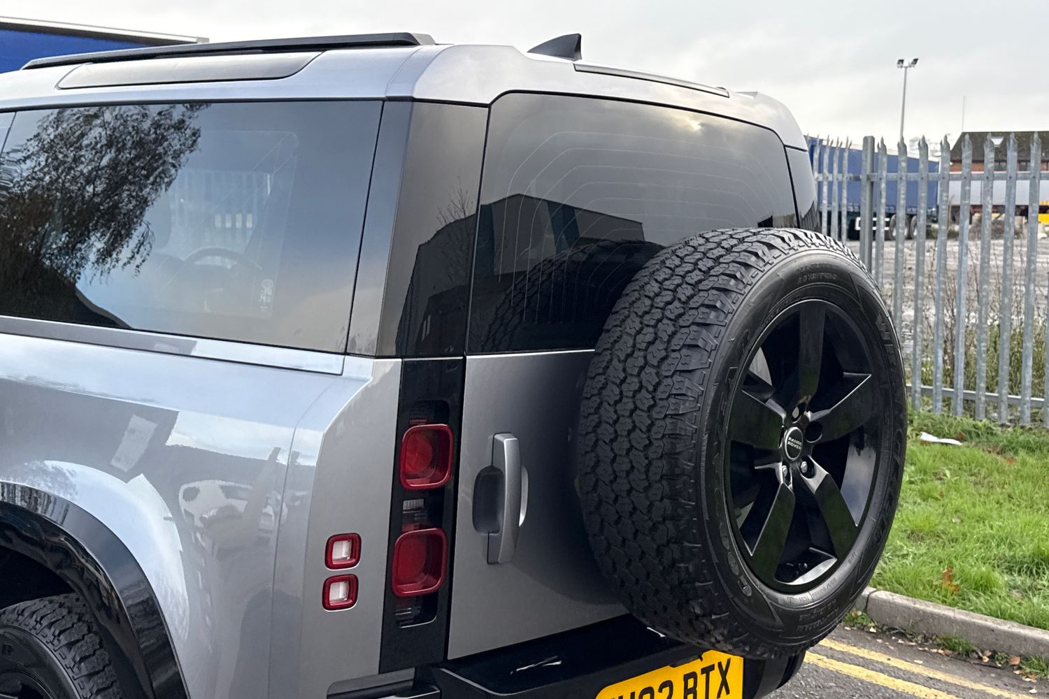 Used Land Rover Defender 90 2022 for sale - 76629971: Photo 16