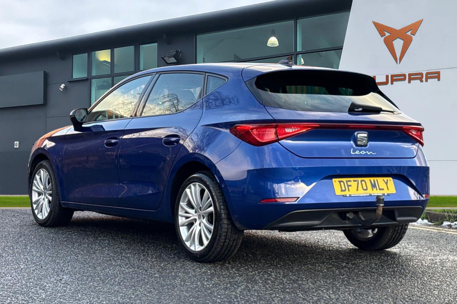 Used SEAT Leon 2021 for sale - 77135307: Photo 2