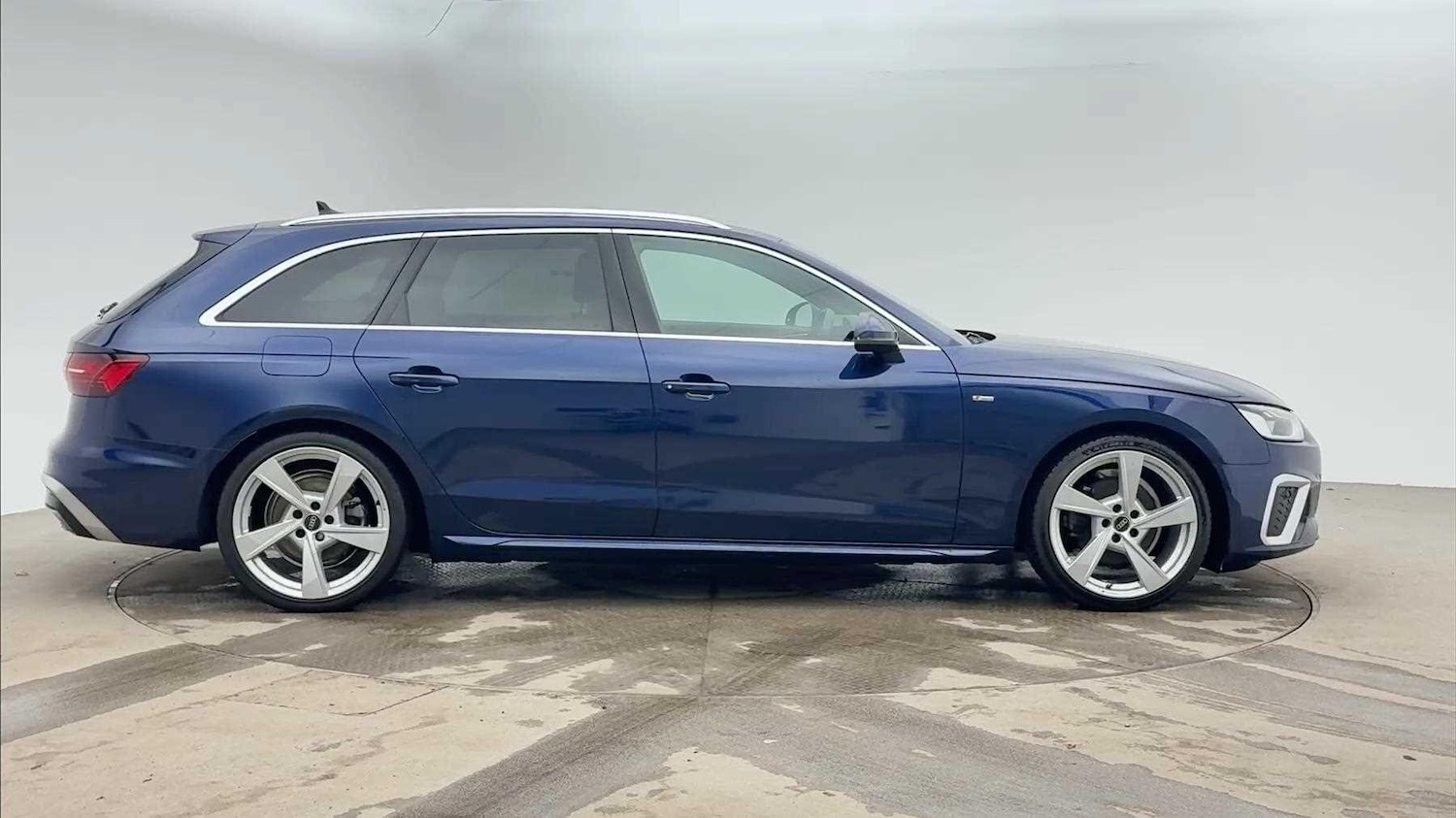 Used Audi A4 2022 for sale - 77407484: Photo 3