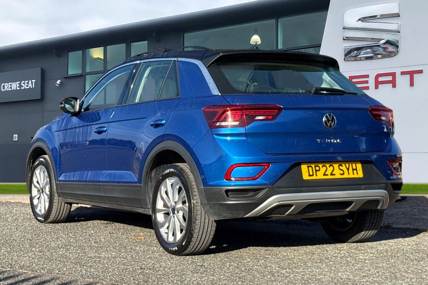 Used Volkswagen T-Roc 2022 for sale - 76115048: Photo 2