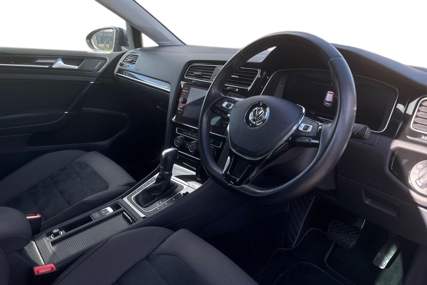 Used Volkswagen Golf 2017 for sale - 78079049: Photo 13