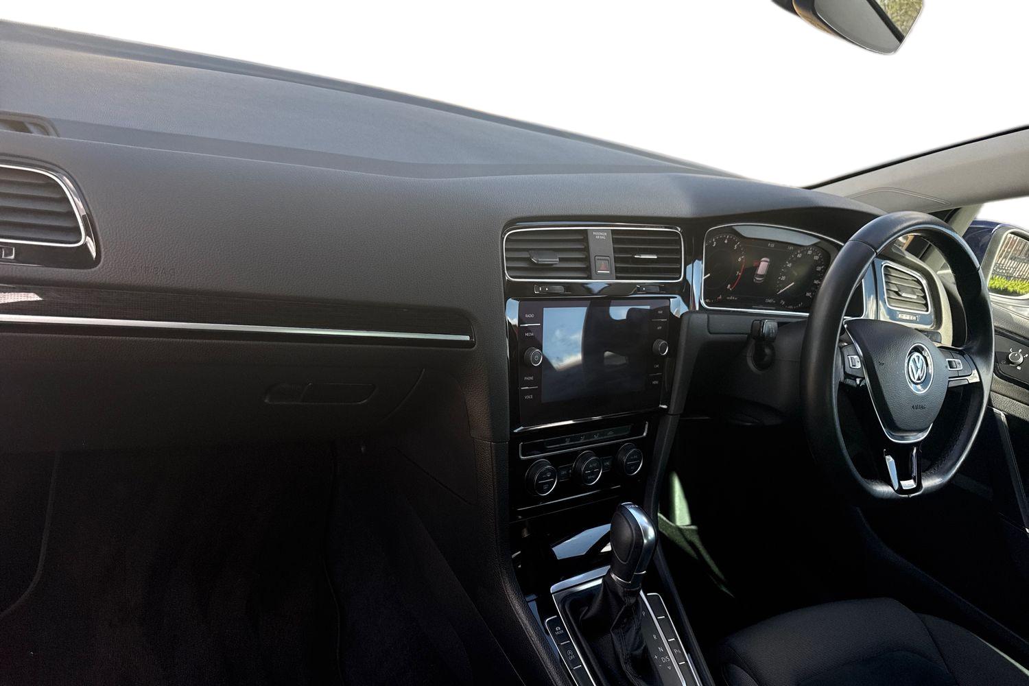 Used Volkswagen Golf 2017 for sale - 78079049: Photo 14