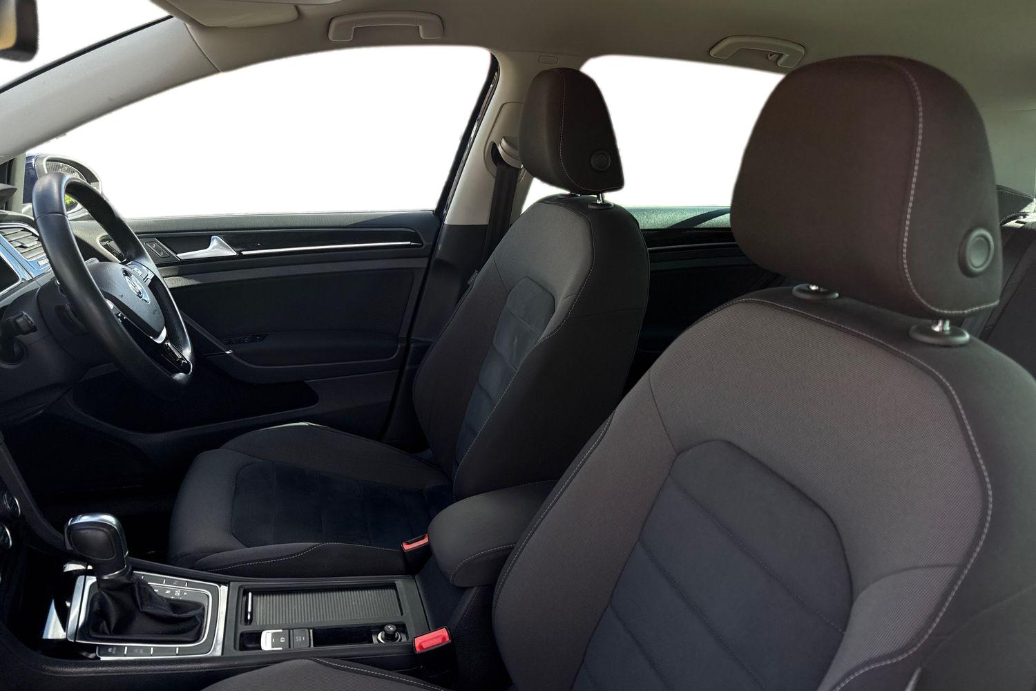 Used Volkswagen Golf 2017 for sale - 78079049: Photo 15