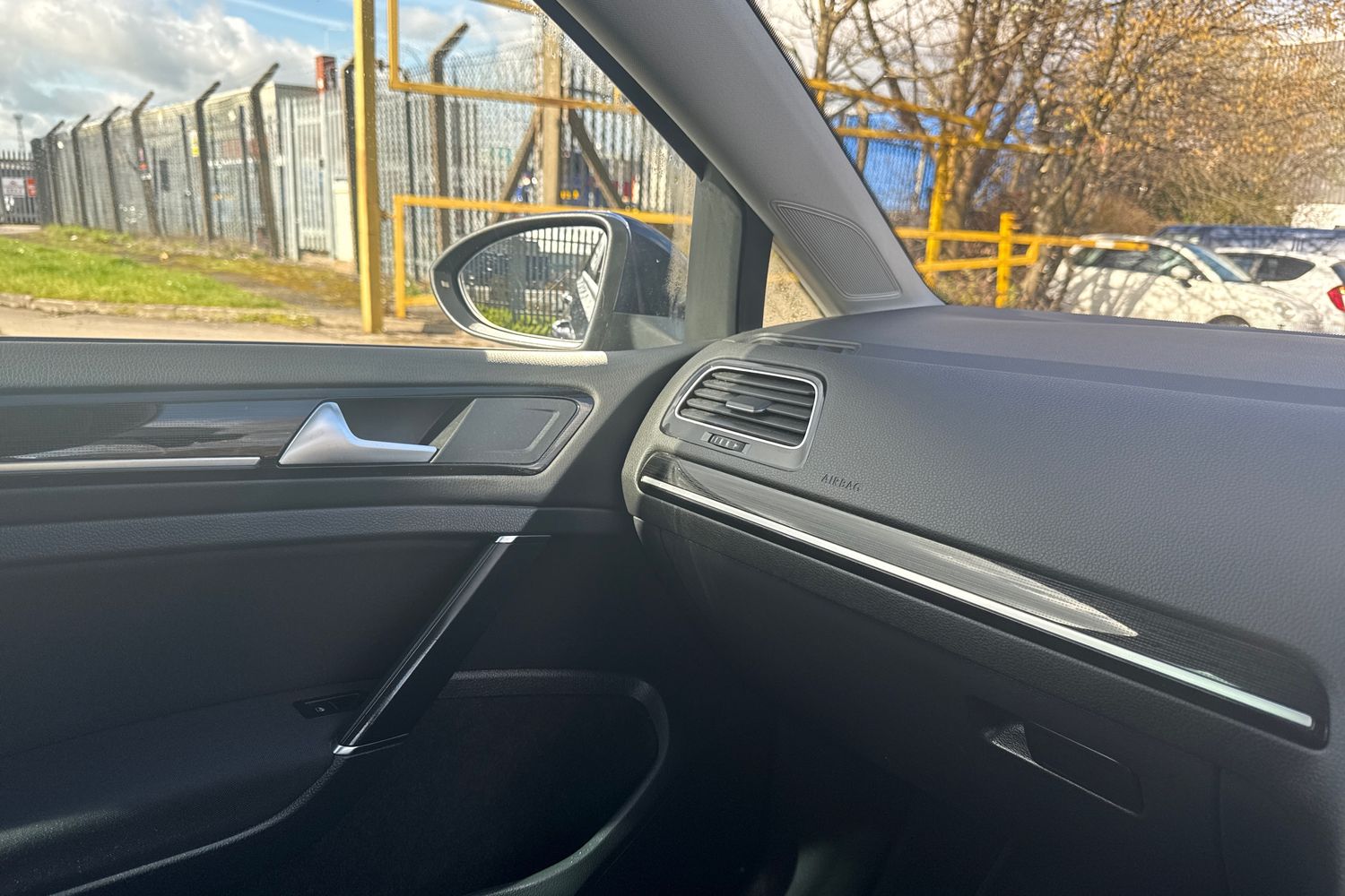 Used Volkswagen Golf 2017 for sale - 78079049: Photo 30