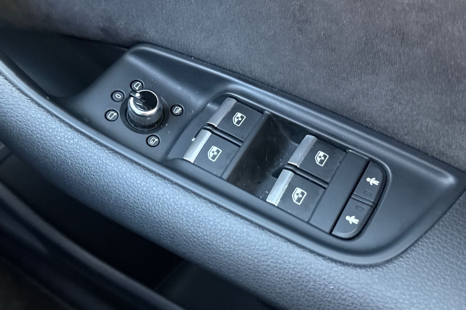 Used Audi Q7 2020 for sale - 77919298: Photo 38