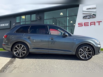 Used Audi Q7 2020 for sale - 77919298: Photo