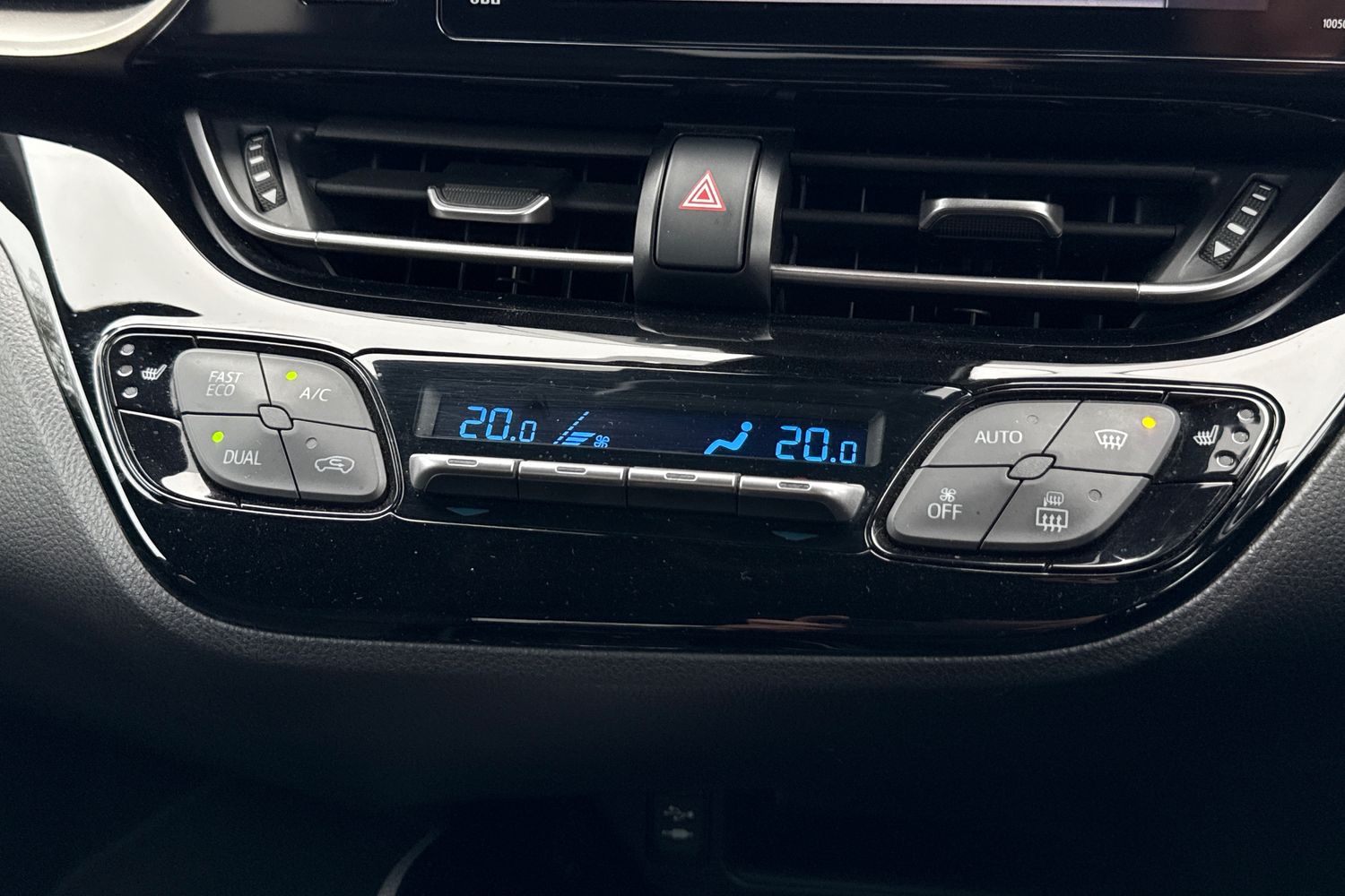 Used Toyota C-HR 2018 for sale - 77834907: Photo 22