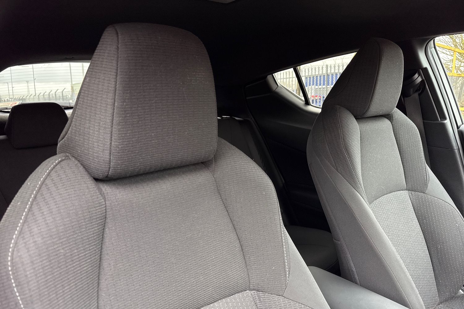 Used Toyota C-HR 2018 for sale - 77834907: Photo 24