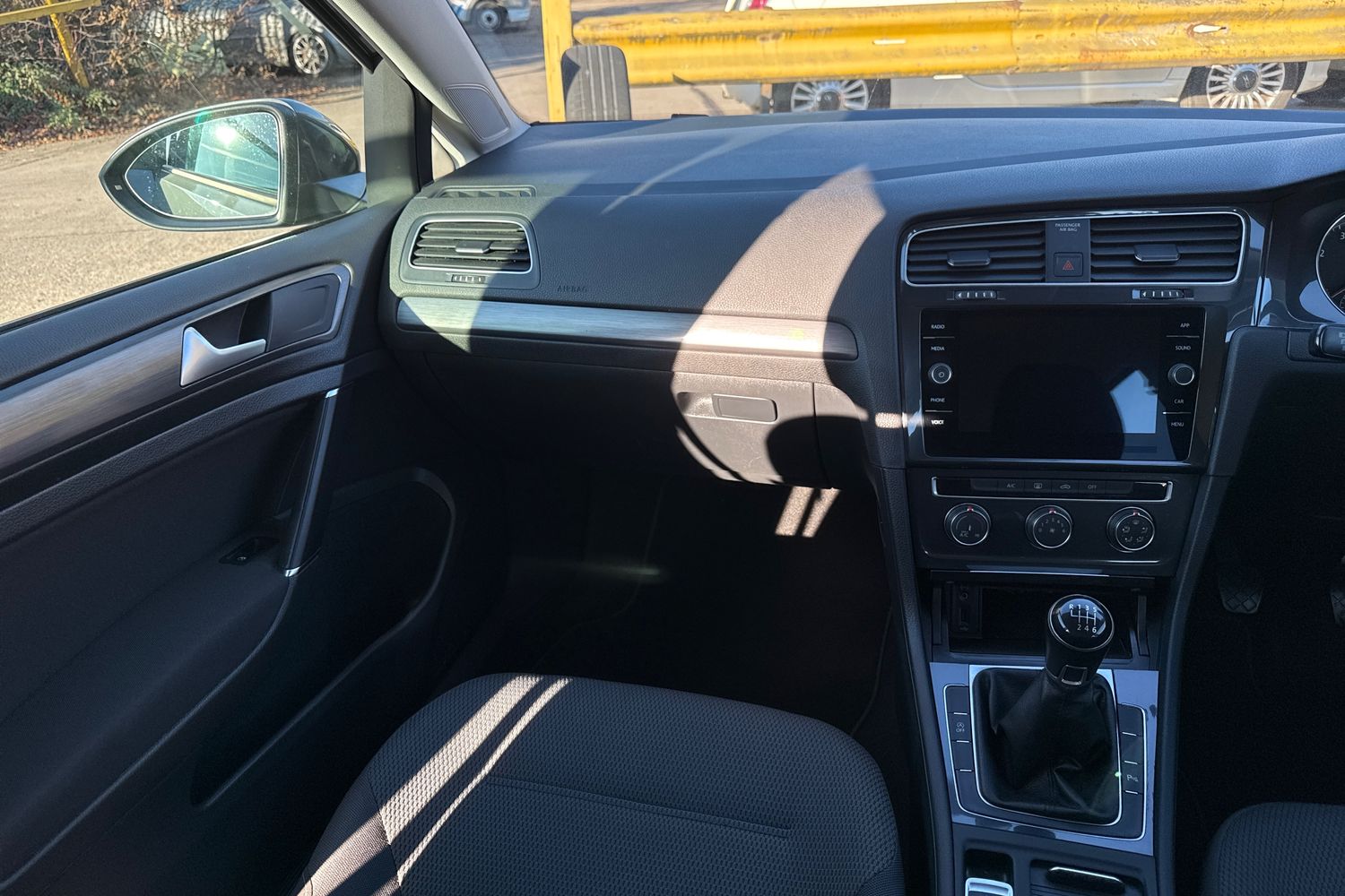 Used Volkswagen Golf 2018 for sale - 76654250: Photo 15