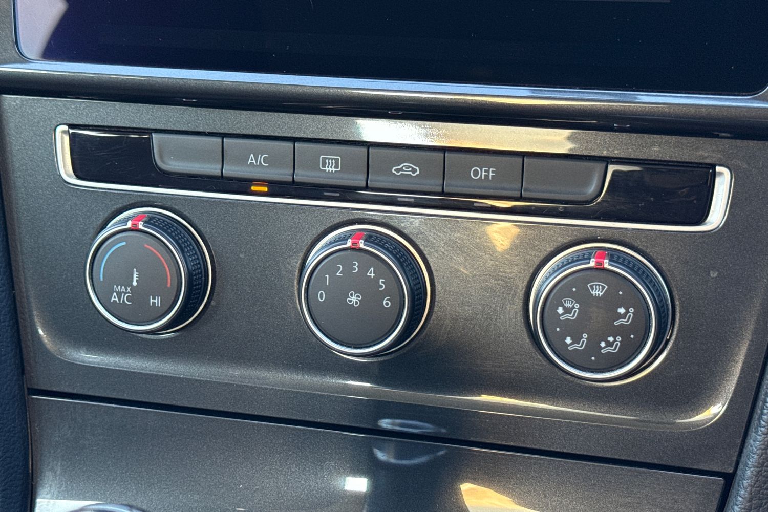 Used Volkswagen Golf 2018 for sale - 76654250: Photo 19