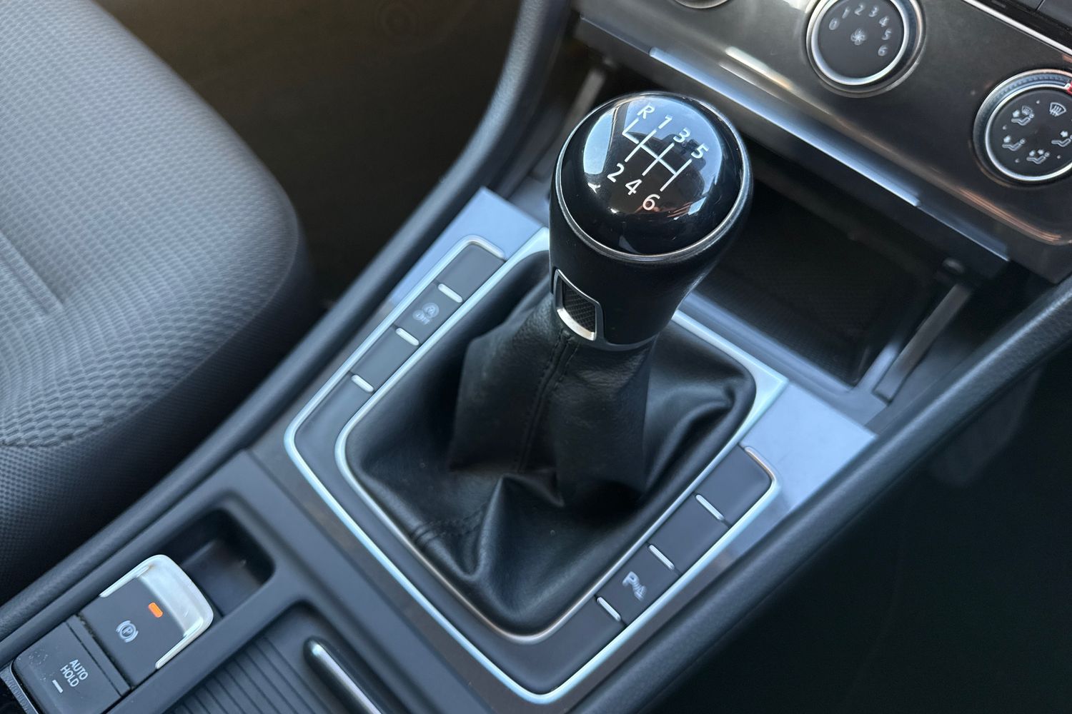 Used Volkswagen Golf 2018 for sale - 76654250: Photo 20