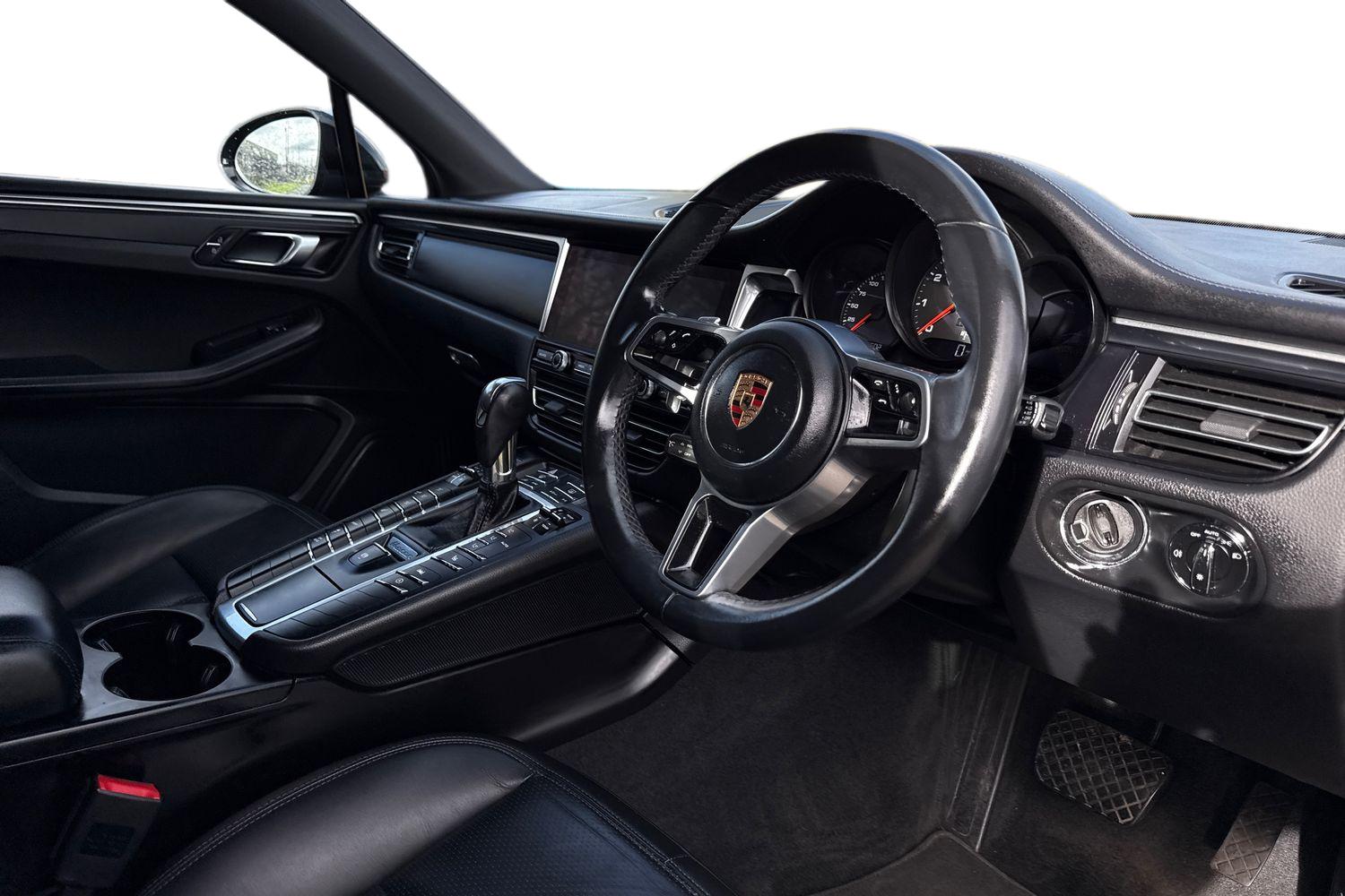 Used Porsche Macan 2020 for sale - 76376616: Photo 14
