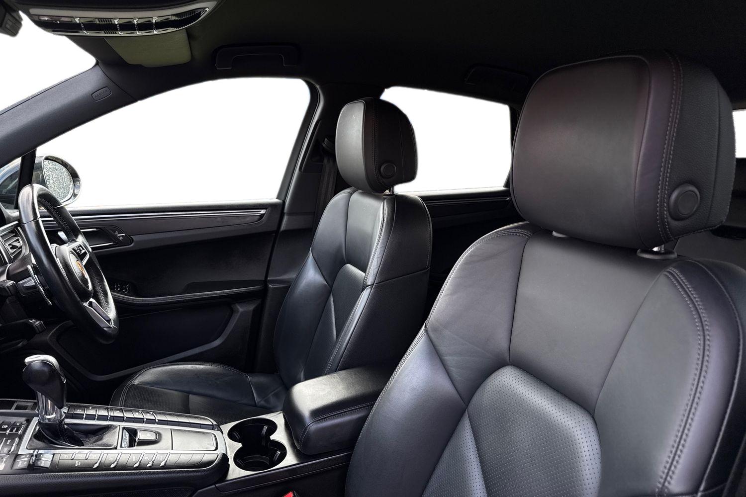 Used Porsche Macan 2020 for sale - 76376616: Photo 16