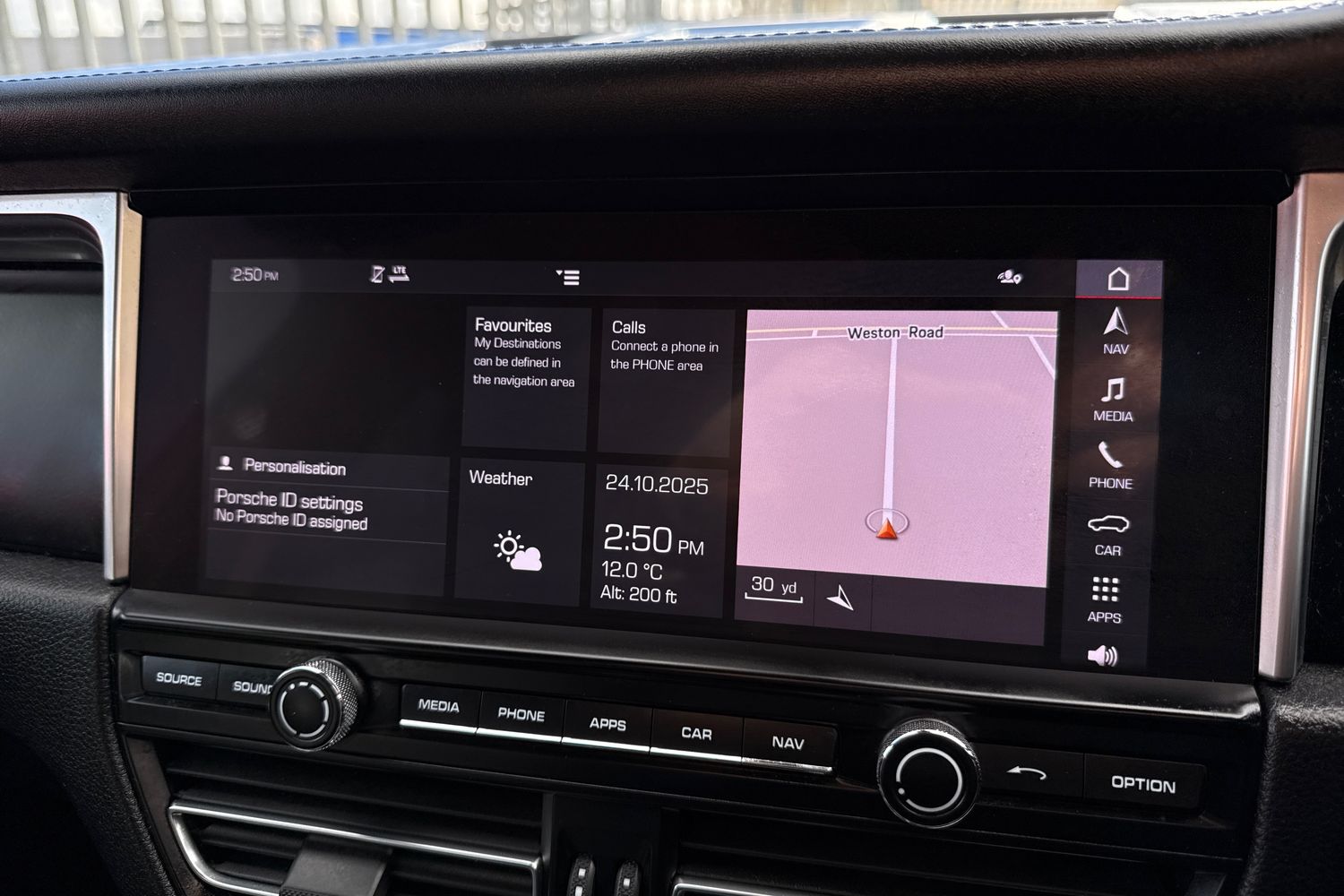 Used Porsche Macan 2020 for sale - 76376616: Photo 17