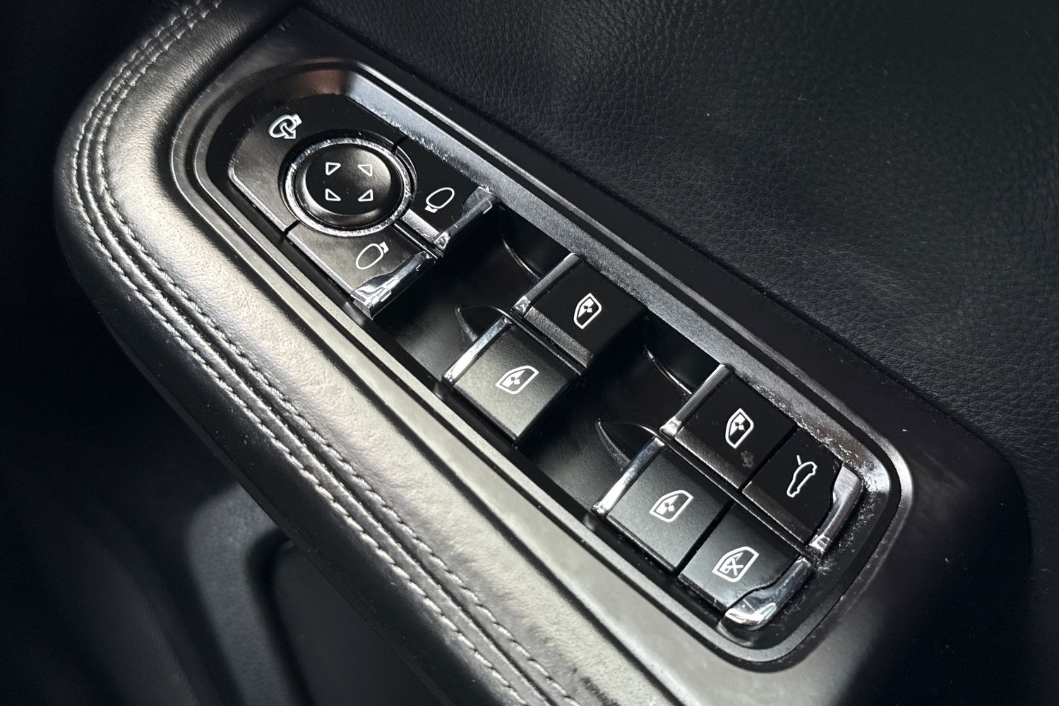 Used Porsche Macan 2020 for sale - 76376616: Photo 33