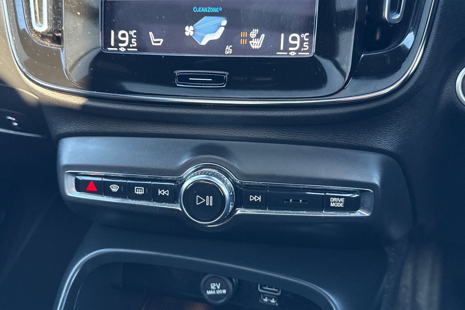 Used Volvo XC40 2020 for sale - 77095839: Photo 22