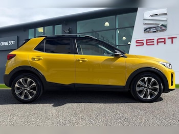 Used Kia Stonic 2017 for sale - 75924923: Photo