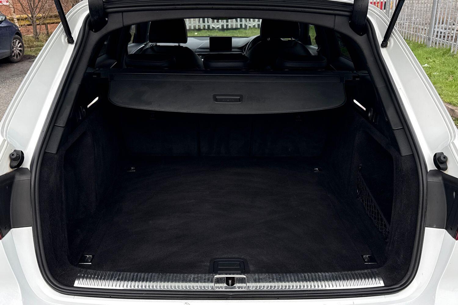 Used Audi A4 Avant 2017 for sale - 77620492: Photo 10