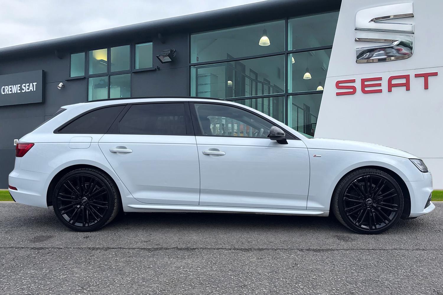 Used Audi A4 Avant 2017 for sale - 77620492: Photo 3