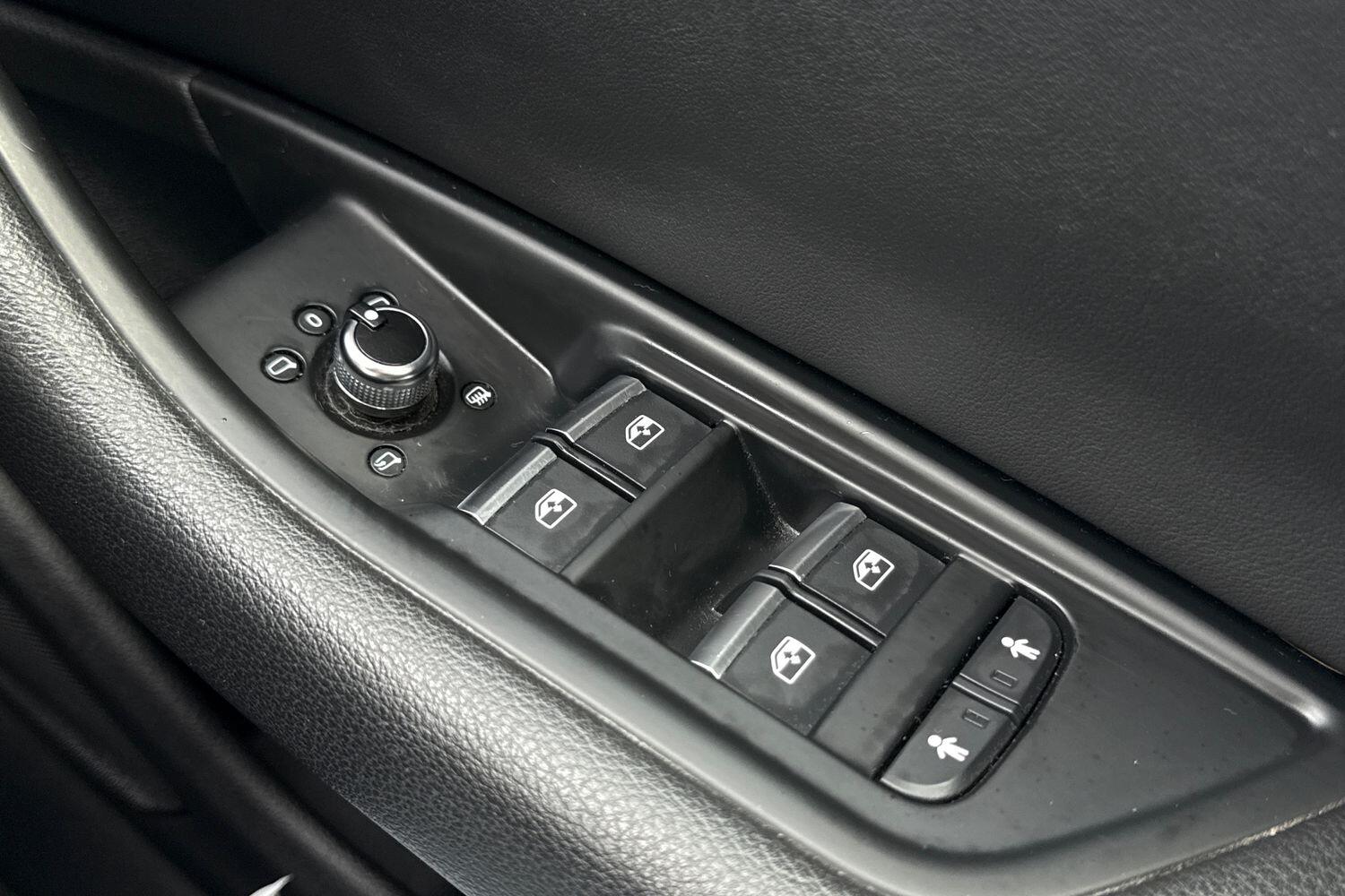 Used Audi A4 Avant 2017 for sale - 77620492: Photo 35