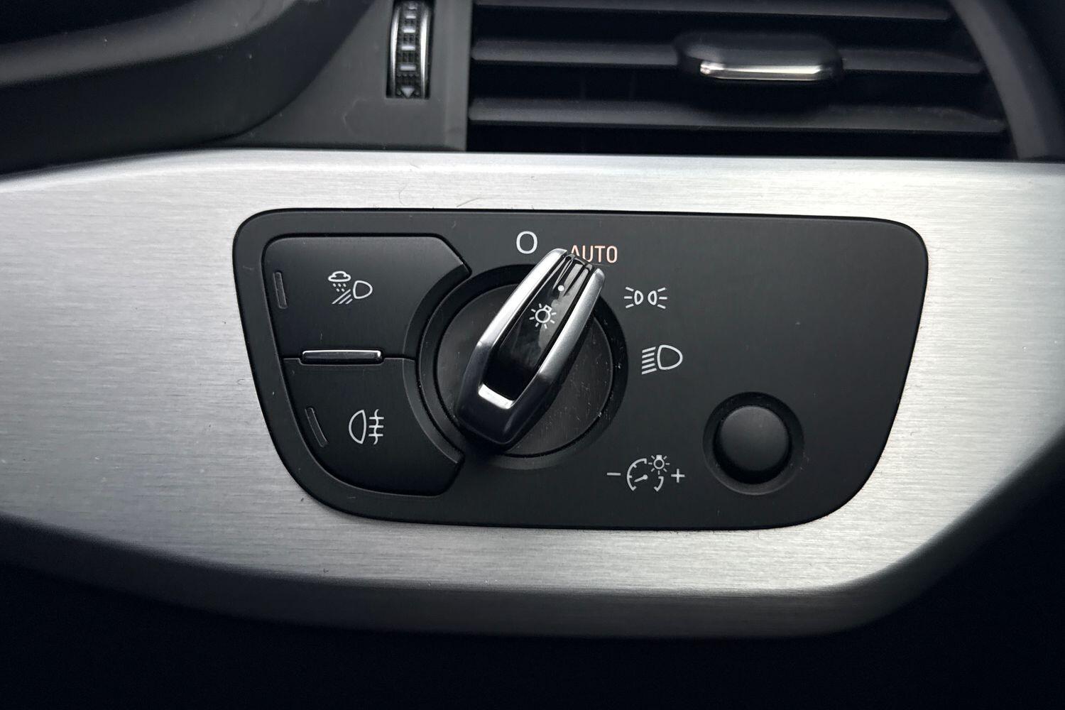 Used Audi A4 Avant 2017 for sale - 77620492: Photo 36