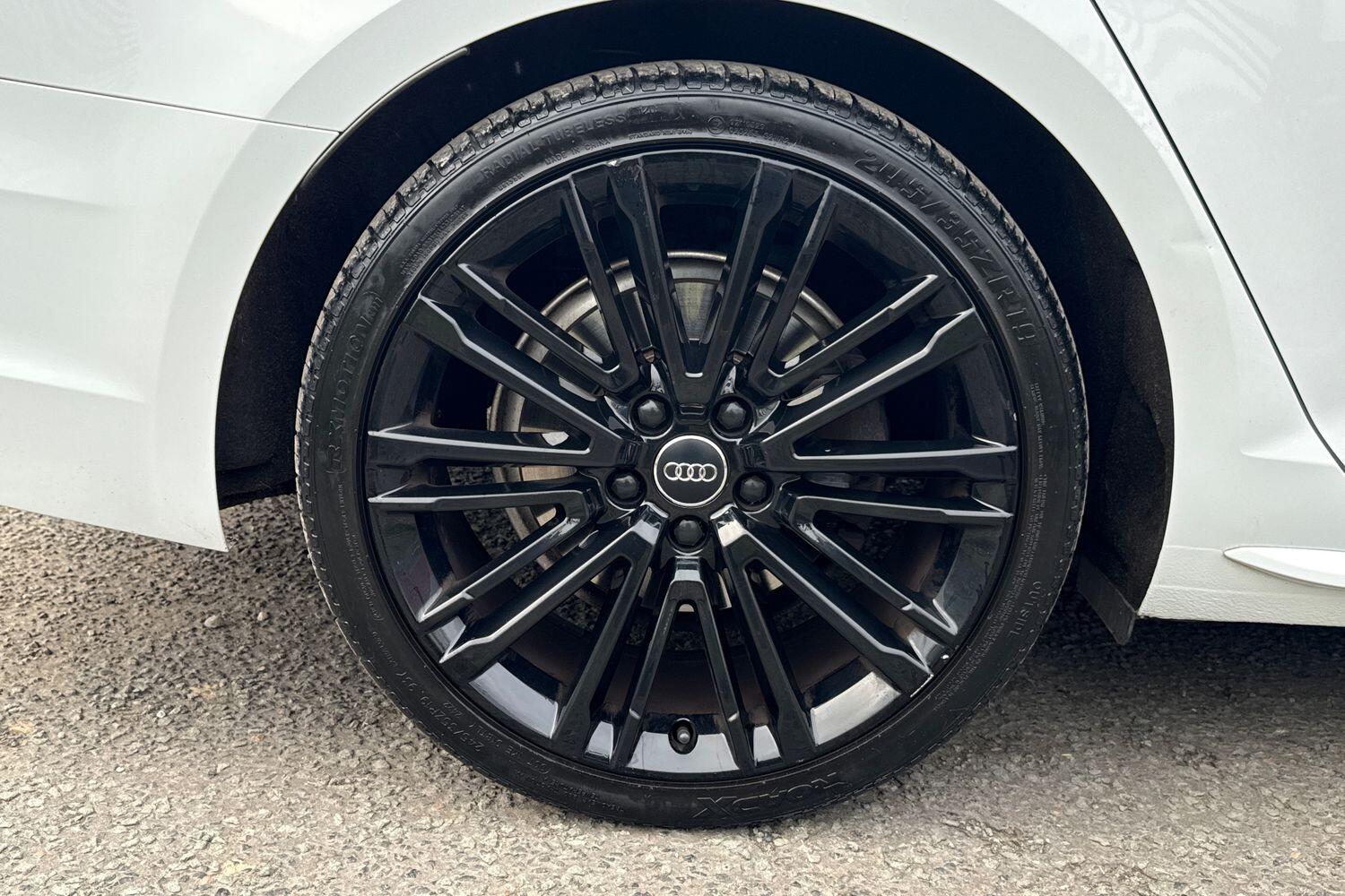 Used Audi A4 Avant 2017 for sale - 77620492: Photo 7