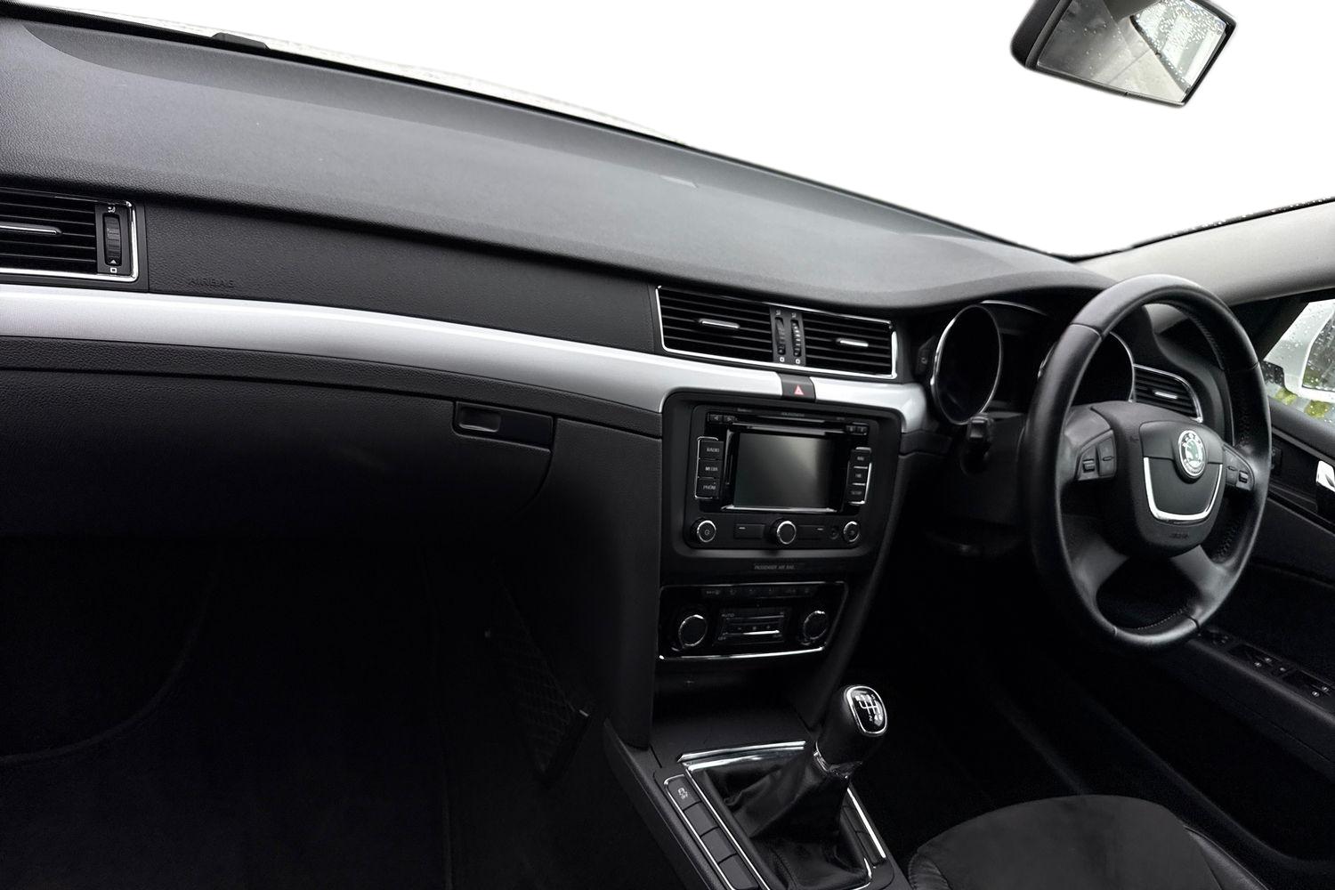 Used Skoda Superb 2013 for sale - 77700676: Photo 15