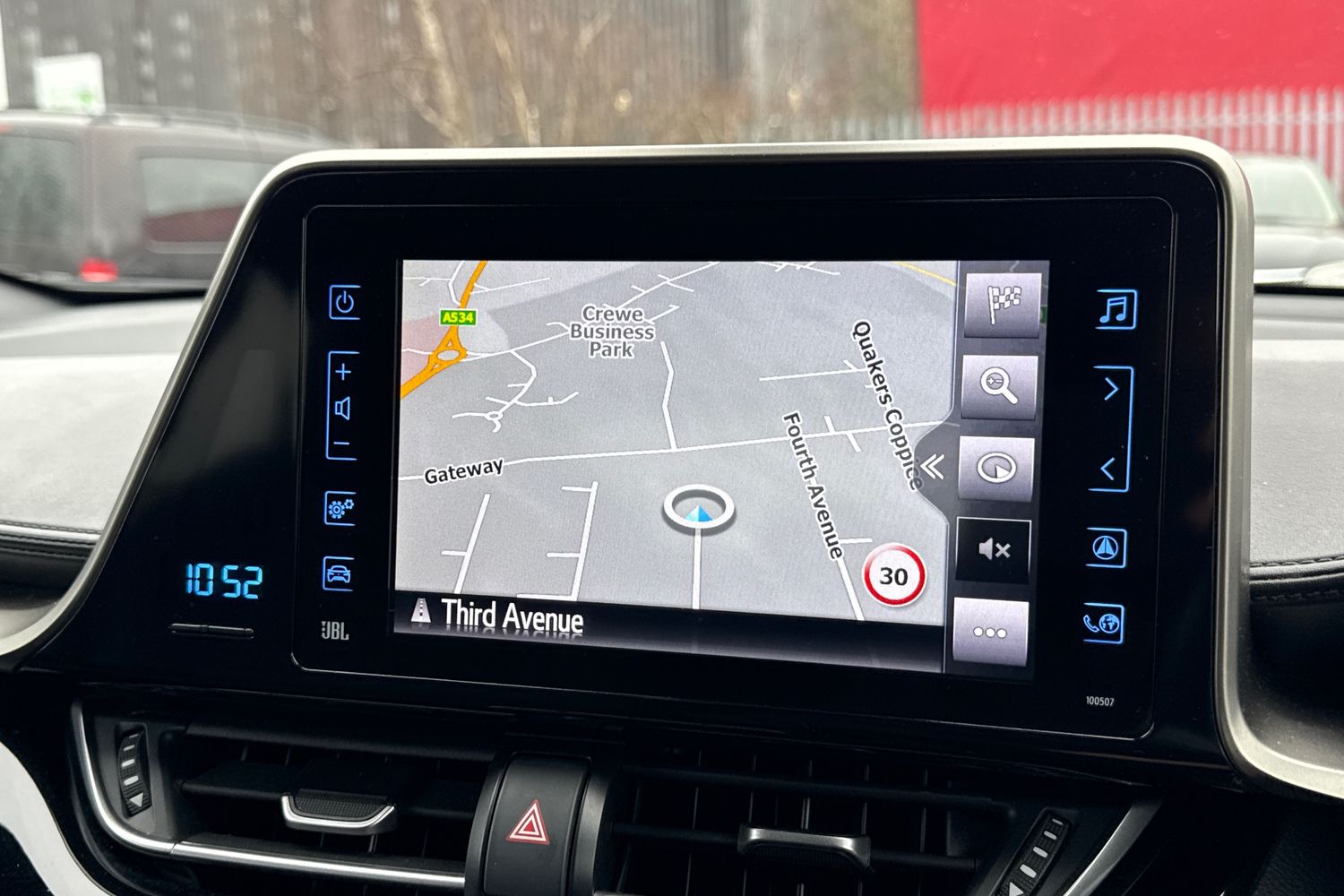 Used Toyota C-HR 2018 for sale - 78038128: Photo 17