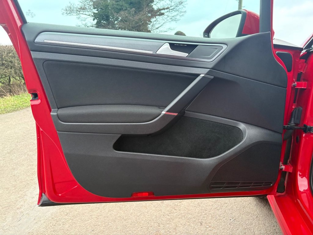 Used Volkswagen Golf 2015 for sale - 77734135: Photo 25