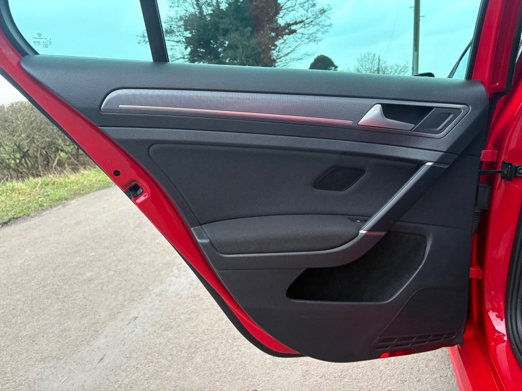 Used Volkswagen Golf 2015 for sale - 77734135: Photo 26