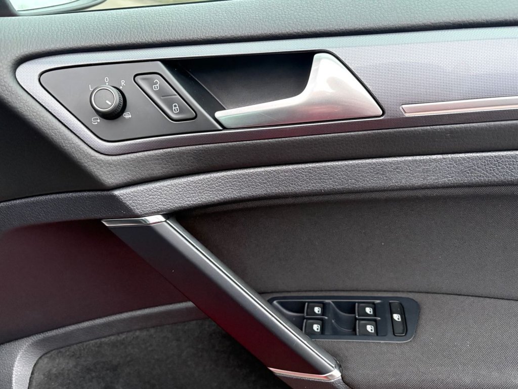 Used Volkswagen Golf 2015 for sale - 77734135: Photo 44