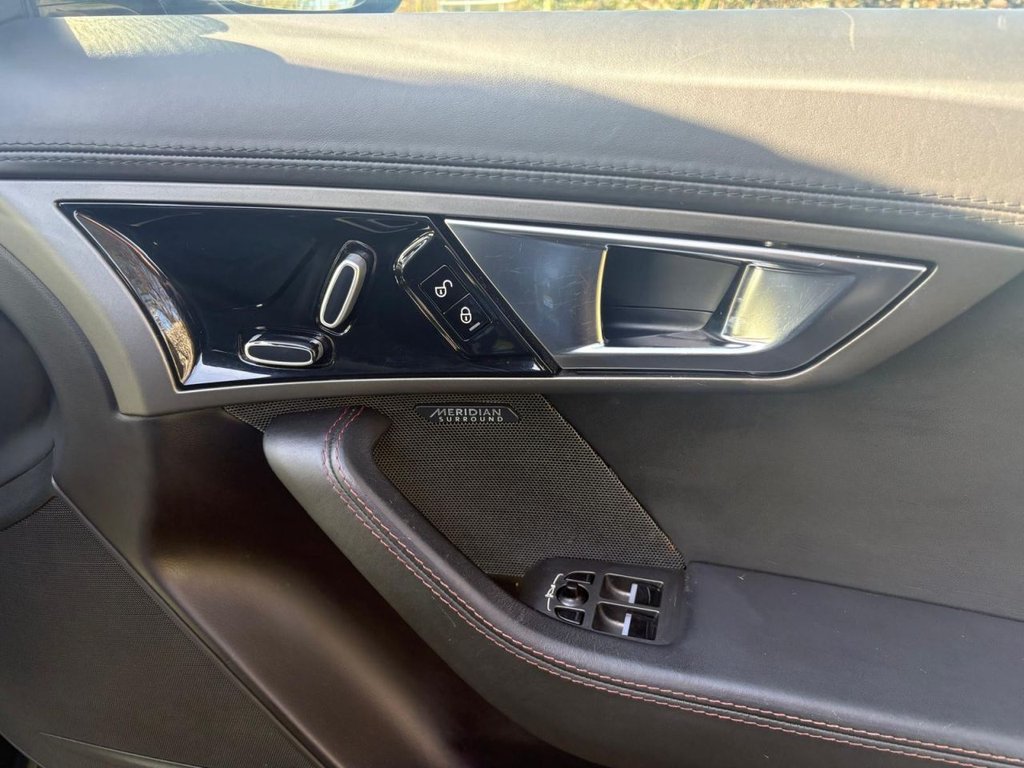 Used Jaguar F-Type 2014 for sale - 77734535: Photo 41
