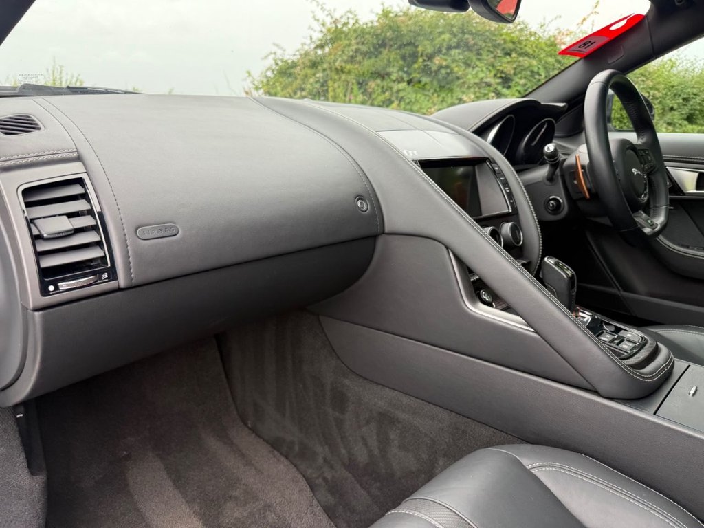Used Jaguar F-Type 2014 for sale - 77734196: Photo 13
