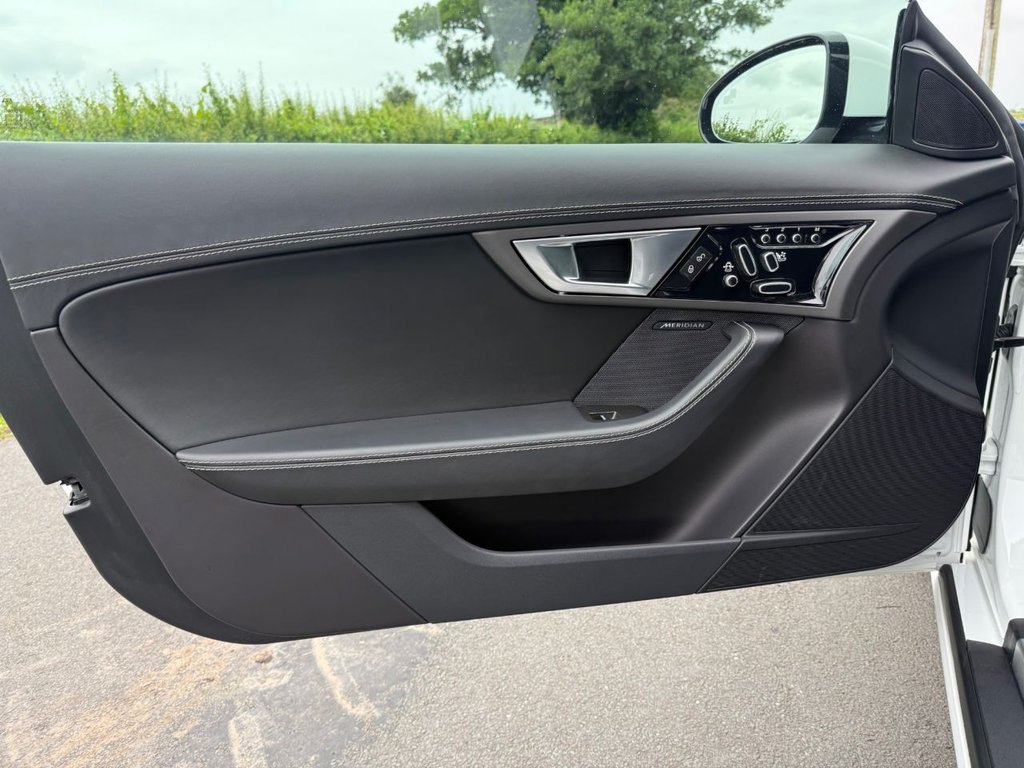 Used Jaguar F-Type 2014 for sale - 77734196: Photo 25