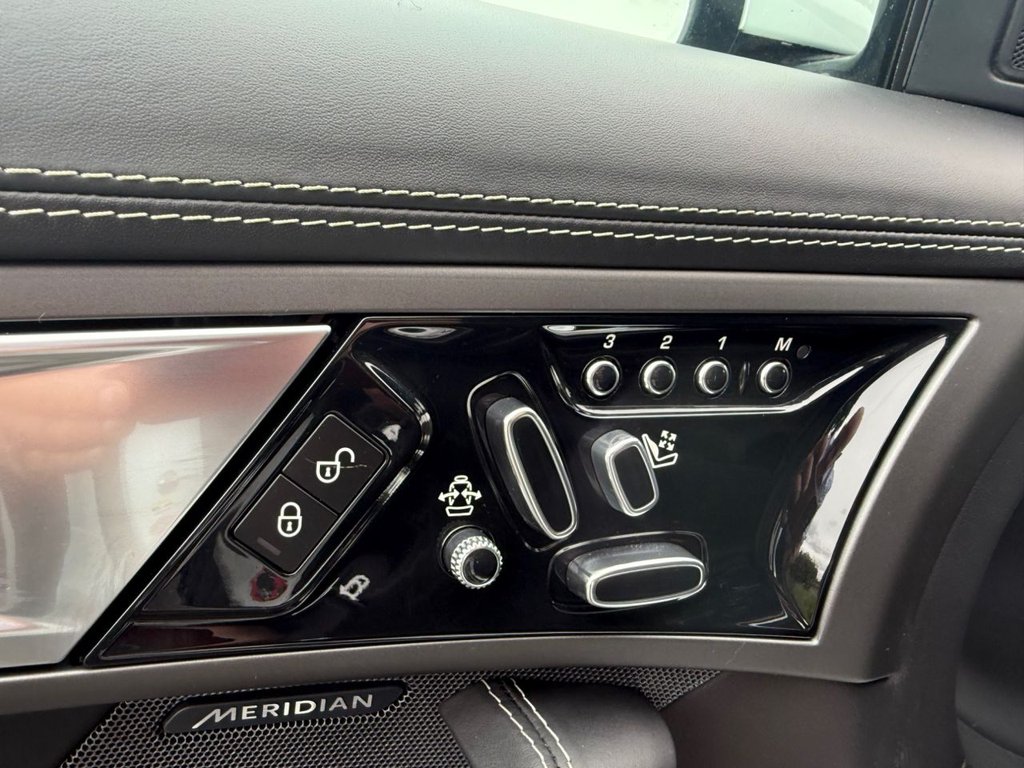 Used Jaguar F-Type 2014 for sale - 77734196: Photo 28