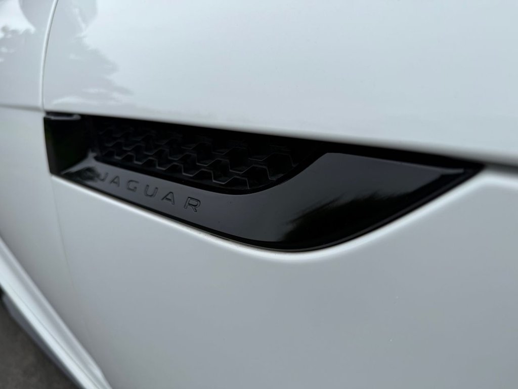 Used Jaguar F-Type 2014 for sale - 77734196: Photo 32