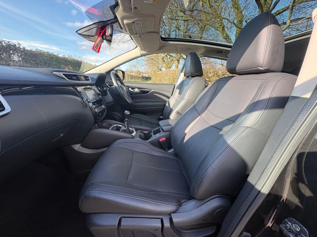 Used Nissan Qashqai 2017 for sale - 77733907: Photo 11